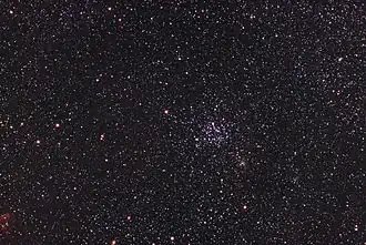 Messier 35 (uprostřed) a NGC 2158 (vpravo dole od M35) na amatérském snímku. Autor: Oliver Stein