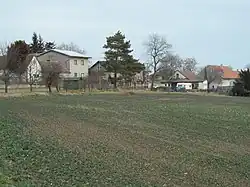 Domy v centru vesnice