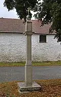 Mezná, column shrine II.jpg