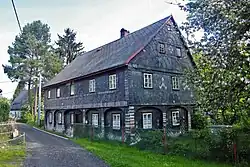 Průčelí a východní stěna