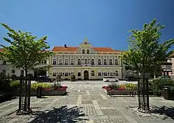 Milevsko náměstí a radnice 1.jpg