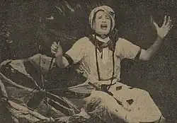 Milka Balek-Brodská v roli Filomeny Zásmucké ve filmové taškařici Z českých mlýnů (1925)