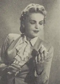 Miloslava Fidlerová jako Bastien v Mozartově opeře Bastien a Bastienka (Národní divadlo, 1955)