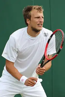 Mirza Bašić v kvalifikaci Wimbledonu 2015