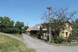 Trasa 4303 prochází Čejkovicemi