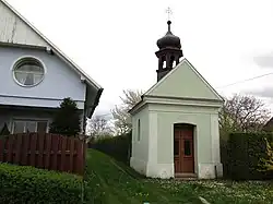 Mohelnice, kaple sv. Petra a Pavla vedle čp.30.JPG