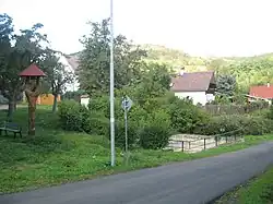 Náves se zvoničkou