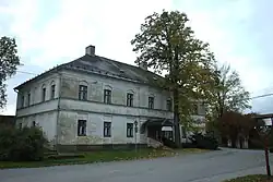 Moravice, bývalý obchod.jpg