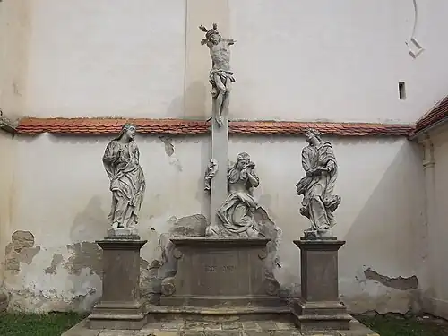 sousoší Kalvárie před renovací