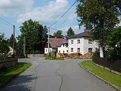 Náves, č.p. 71 a 73