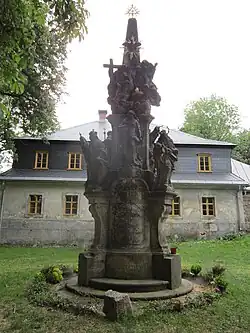 Morový sloup Nejsvětější Trojice v Krásné