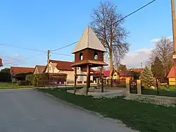 Zvonice v centru obce