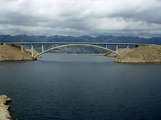 Pažský most, který je součástí silnice D106