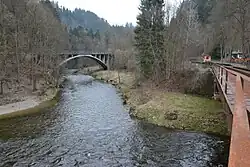 Soutok Kamenice a Jizery u Spálova východně od Železného Brodu