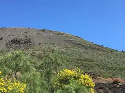 Severozápadní svah kuželu.