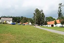 Náves v Praskolesích