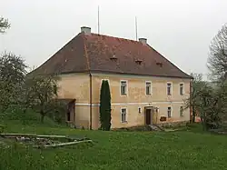 Mrákotín (okr. Jihlava) - fara čp. 19.jpg