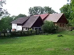 Domy čp. 15 a 27, pohled od zvoničky