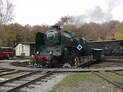 Točna v muzeu Lužná s lokomotivou 387.043 Mikádo