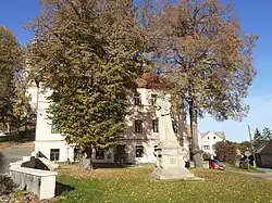 Muzeum klasického knihařství sídlí nyní v budově staré školy