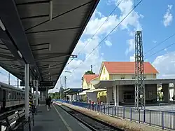 Železniční stanice Strakonice a přilehlý autobusový terminál