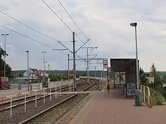 Někde v těchto místech má vzniknout odbočka Komořany.