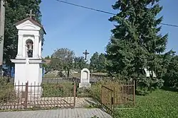 Nákle zvonička a křížek