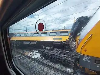 Poškozený vagón druhý den po střetu