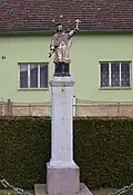 Polychromovaná socha svatého Jana Nepomuckého