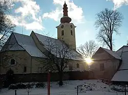 Farní kostel sv. Michaela archanděla v Horní Pěně.