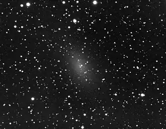 Amatérský snímek galaxie NGC 147 (autor: Ole Nielsen)