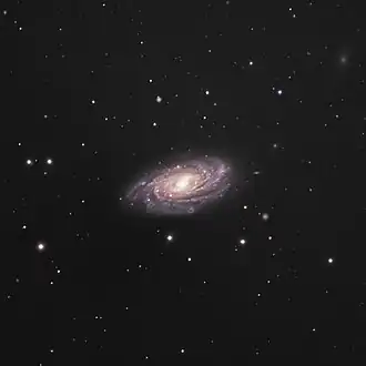 Spirální galaxie s příčkou NGC 3953