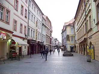 Pohled od Rytířské ulice k Václavskému náměstí