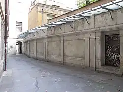 Průhled z průchodu do Spálené ulice