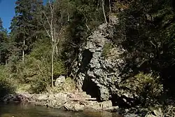 Skála nad řekou Blanice