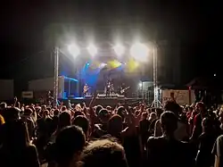 Nežfaleš live