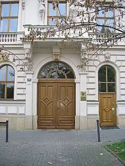 Vchod do budovy Nejvyššího státního zastupitelství