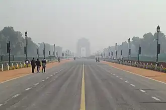 Pohled v ose třídy, včetně znečištěného ovzduší.