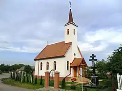 Nevetlenfolu, římskokatolický kostel