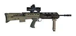 Puška L85A3, nejnovější varianta modernizovaná roku 2016.
