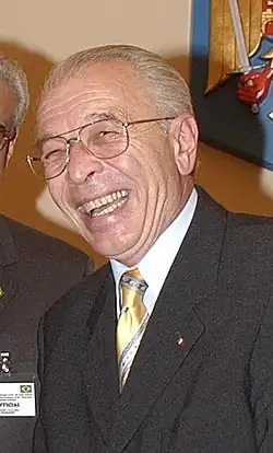 Nicolae Văcăroiu (14. října 2004)