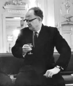 Nikolay Belokhvostikov na ceremoniálech Nobelovy ceny, 9. prosince 1965