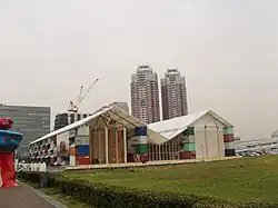Nomadic Museum, Tokio, 2007