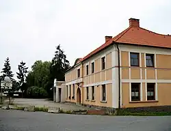 Restaurace U Krystlů u silnice I/20 v osadě Nová Hospoda obce Nevřeň v okrese Plzeň-sever