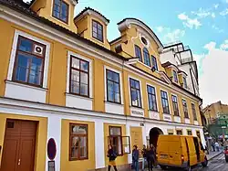 Průčelí paláce Aventin