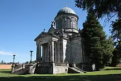 Klingerovo mauzoleum u Nového Města pod Smrkem