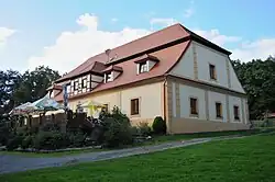 Bývalá myslivna upravená na restauraci