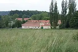 Pohled na hřebčinec