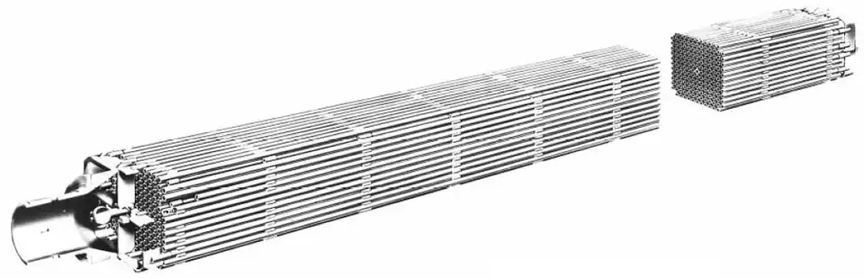 Klasická konstrukce palivového souboru tlakovodních reaktorů západní koncepce. V tomto případě palivová kazeta z reaktoru nákladní lodě NS Savannah