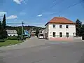 Náves s obecním úřadem